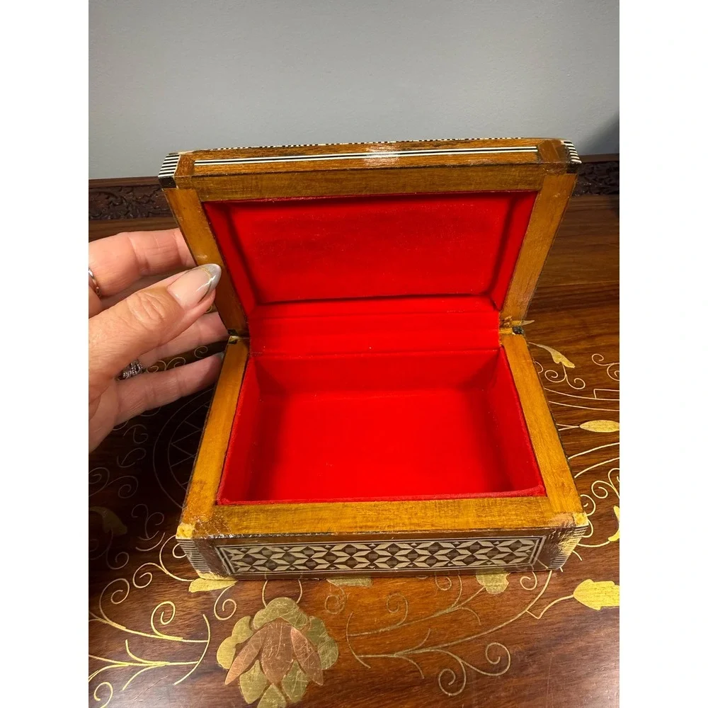 N/A vintage marquetry